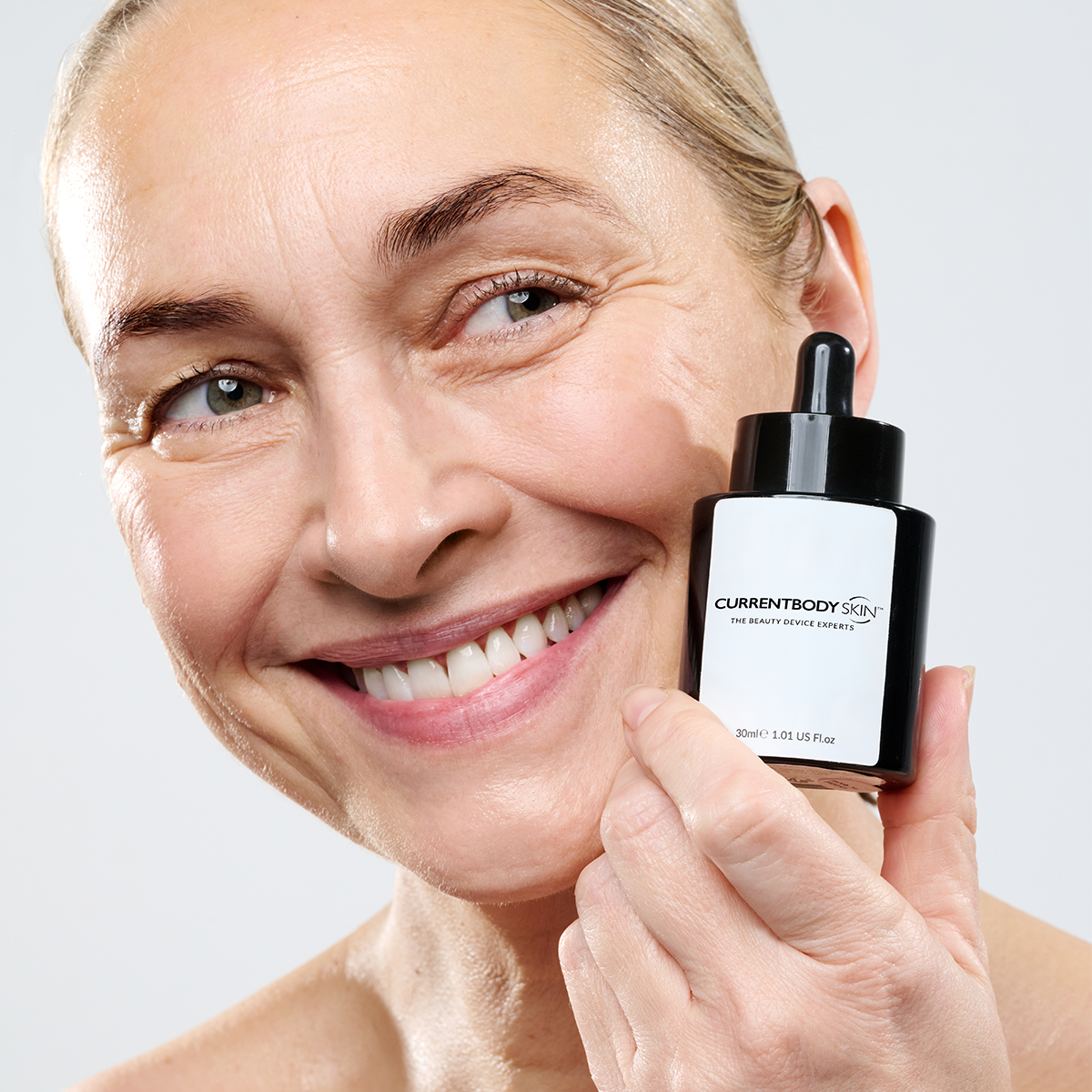 Offer - CurrentBody Skin Green Tea Serum (30ml)